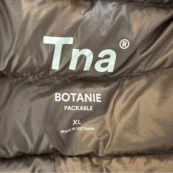 Aritzia Taupe Puffer Jacket - Picture 10 of 10